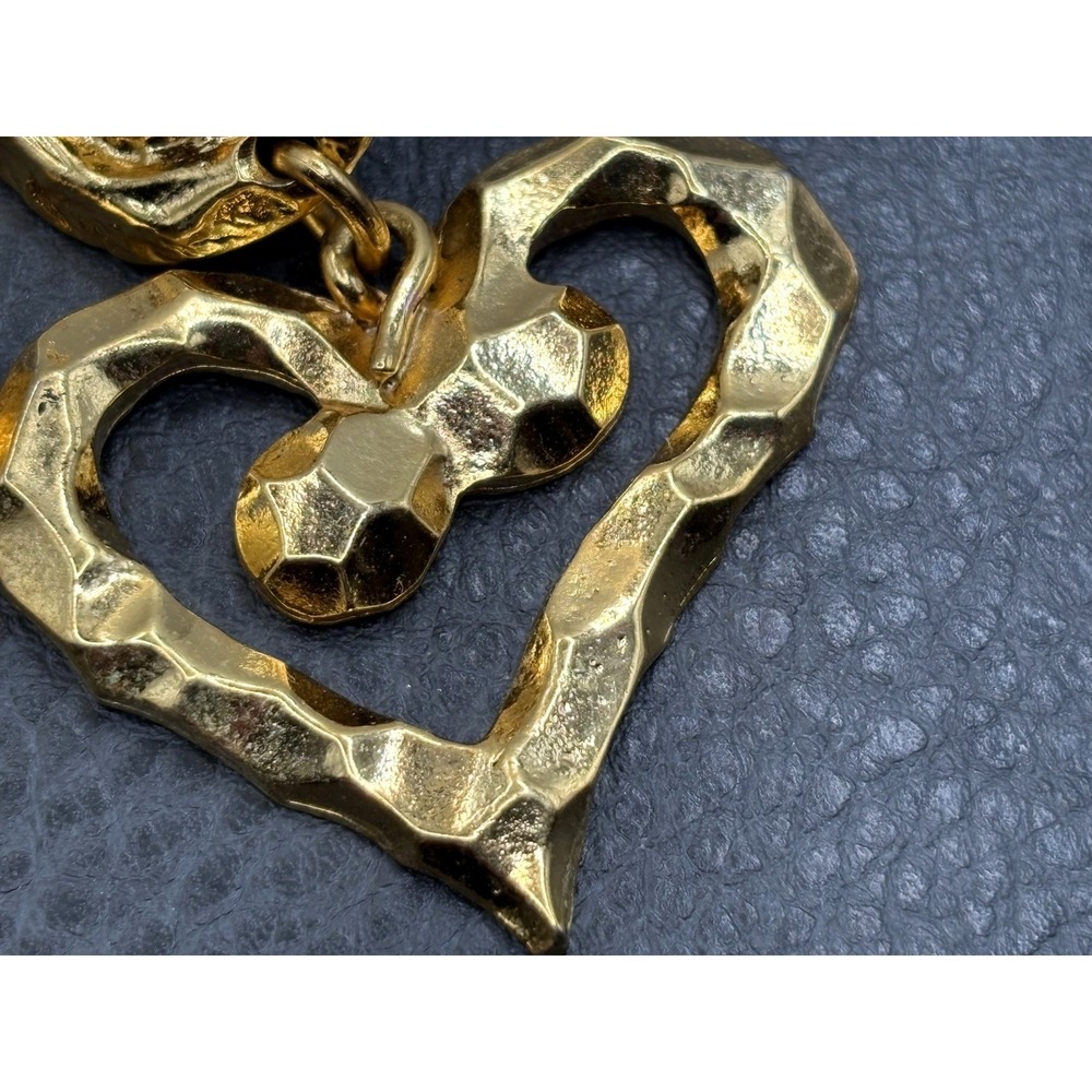 Vintage Made In France 80s Hammered Massive Heart Dangle Clip Earrings Runway - Picture 14 of 16